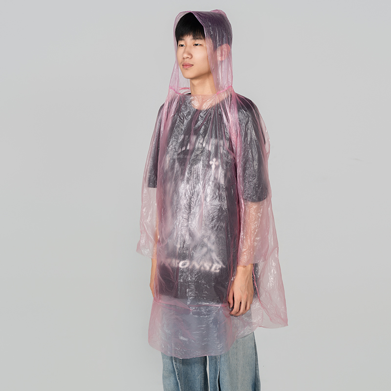 纽巴伦 户外连帽透明雨衣 亲子出游防雨斗篷 便携折叠一次性雨披 旅行淋雨应急雨套